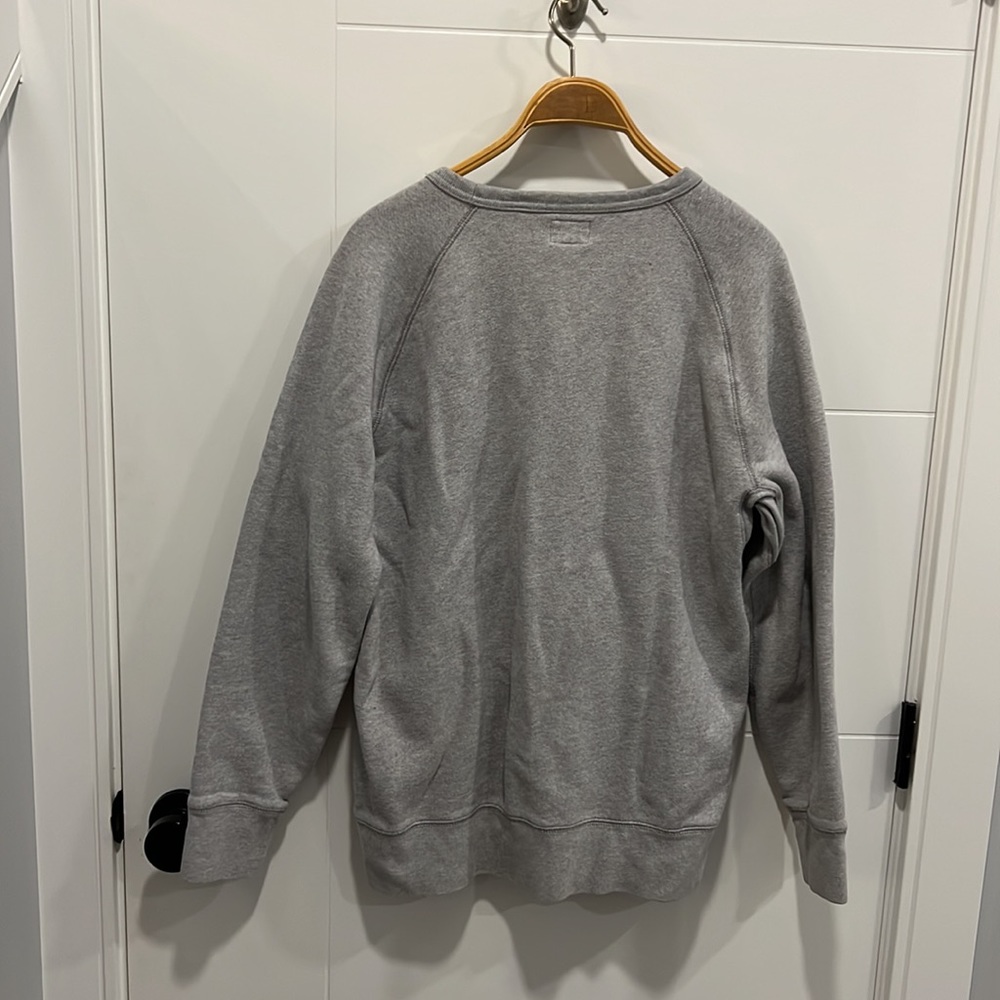 Levi’s gray long sleeve sweater size large - Picture 11 of 11